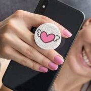 pop-socket-flying-heart