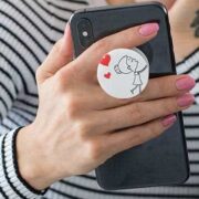 pop-socket-girl-love