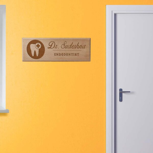 - personalizedgift.in dentist-nameplate-Wood-Engarving-mockup-2-wall
