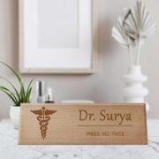 doctor-nameplate-Wood-Engarving-mockup-1-SIDE