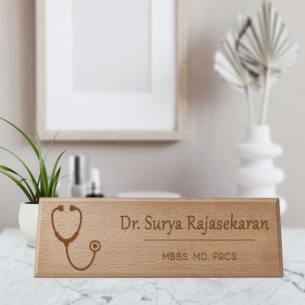 doctor-nameplate-Wood-Engarving-mockup-2-FRONT