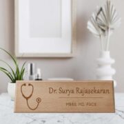 doctor-nameplate-Wood-Engarving-mockup-2-FRONT